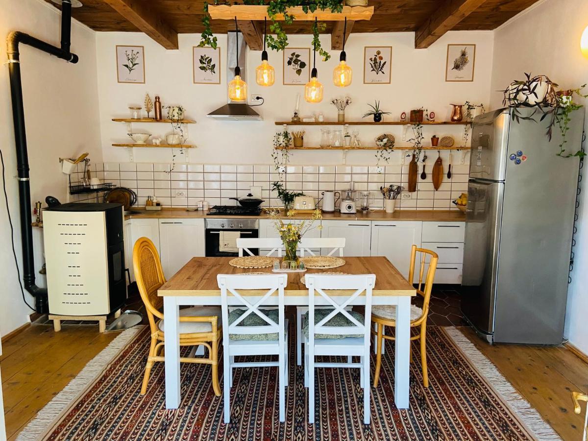 Slow Living Cottage, Dobolii De Sus Bagian luar foto